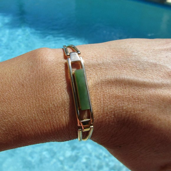 Avon Gold Plated Bracelet With Green Jade Stone Size S - Picture 9 of 9